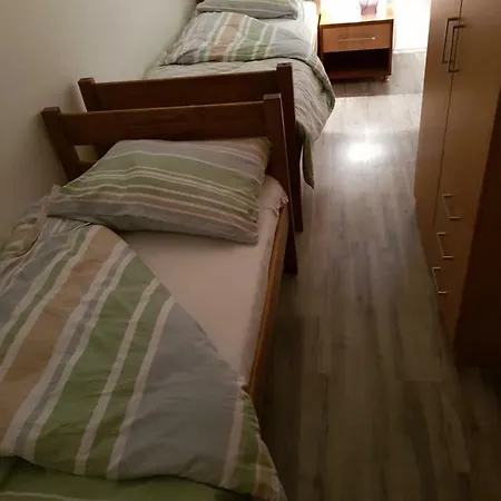 Quiet Center * بولا